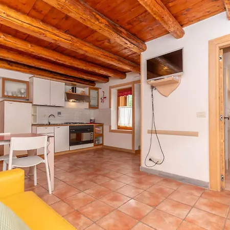 Alpine Walk Apartment *