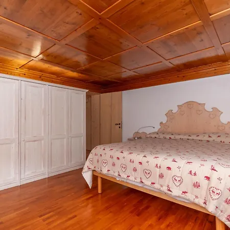 Alpine Walk Apartment *